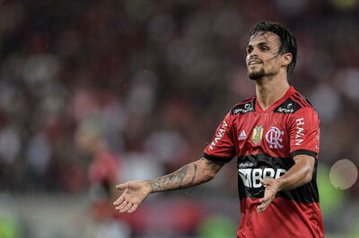 Foto: Thiago Ribeiro/AGIF | Michael está de malas prontas para o mundo árabe