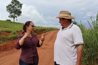 Tubo armco destinado por Rosangela Donadon é instalado na “Linha dos 15”, na área rural de Vilhena