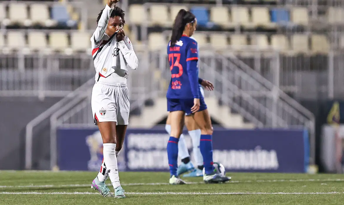 são paulo, real brasília, brasileiro feminino