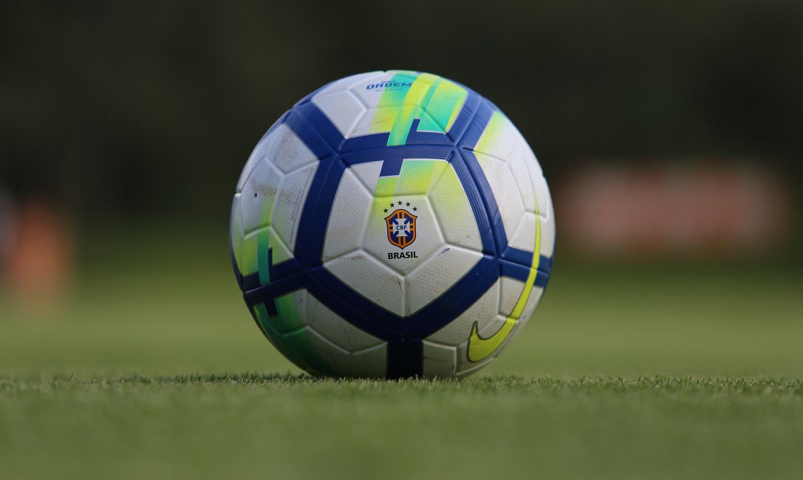Fernando Torres/CBF/Direitos Reservados bola - gramado - futebol - Tirada em 7 de setembro de 2018