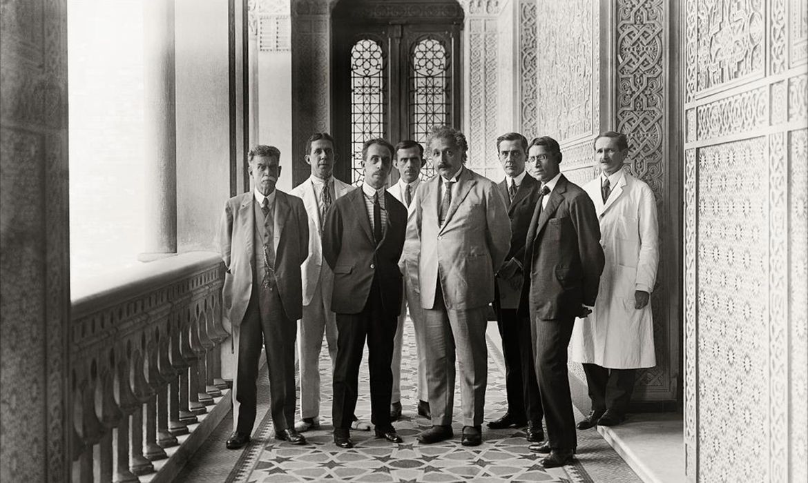 J. Pinto/Instituto Oswaldo Cruz Rio de Janeiro (RJ), 08/05/1925 - Visita de Albert Einstein ao Instituto Oswaldo Cruz. Foto: J. Pinto/Instituto Oswaldo Cruz
