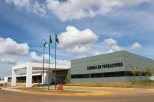 Reunião a portas fechadas na Câmara de Vilhena nesta segunda-feira discute crise na saúde e gera questionamentos