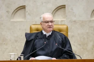 Após anunciar código de ética, Fachin diz que ministros respondem pelas próprias escolhas