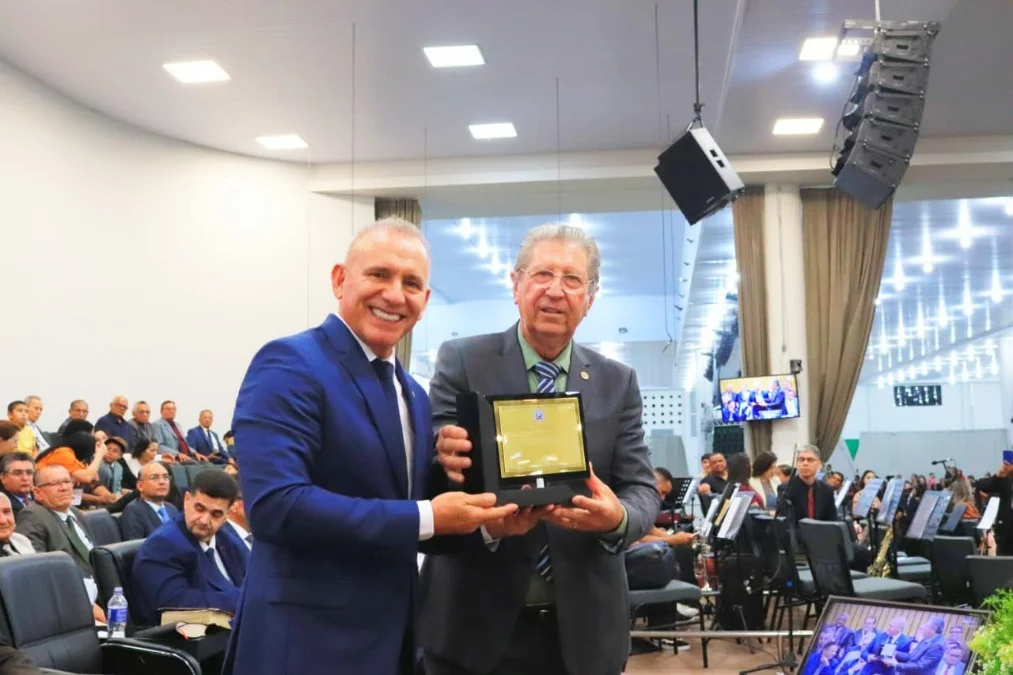 COSTA MARQUES: Luizinho Goebel indica construção de salas e auditório para a Escola Gomes Carneiro