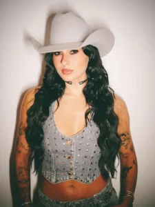 Ana Castela é atração confirmada na Expovel 2026