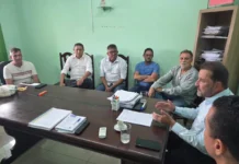 Hildo Chaves pré candidato ao governo de RO em reunião com Diretoria da Associação de Servidores da Emater.