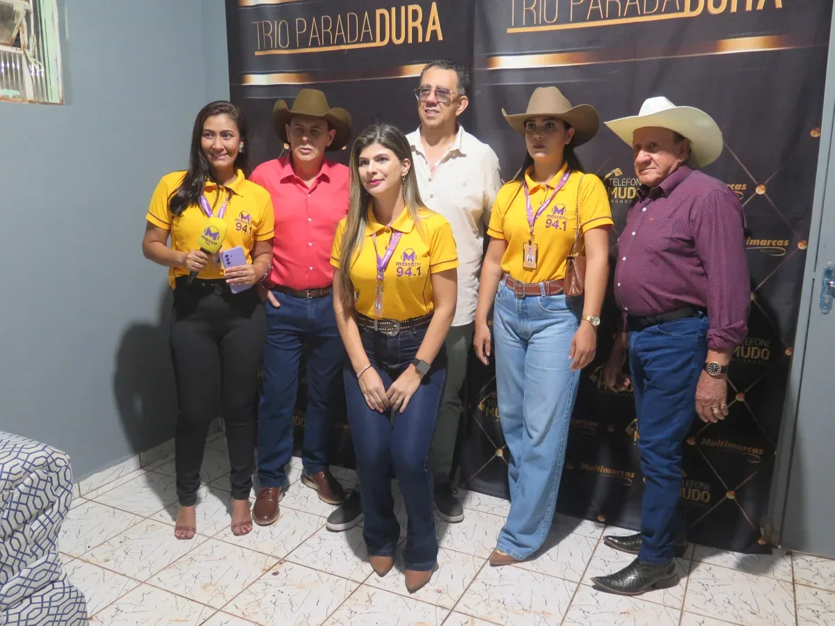 Detalhe do show de abertura da Expocol 2026
