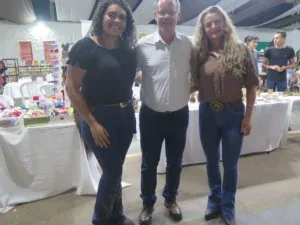 Feira de artesanato e empreendedorismo realizada durante a 38ª Expocol