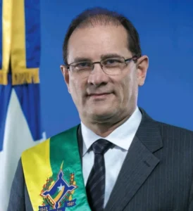 Quanto custa por mês o seu parlamentar estadual ou federal em 2026?