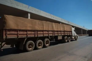 Empresa de arroz investirá R$ 113 mil na PRF após acordo com o MPF sobre excesso de peso em caminhões