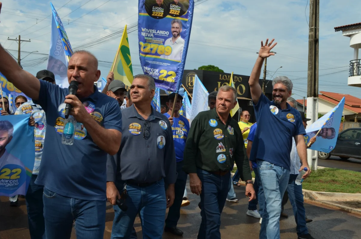 Caminhada em Cerejeiras reforça união de Ezequiel Neiva, Wiveslando Neiva e Lúcio Mosquini no Cone Sul
