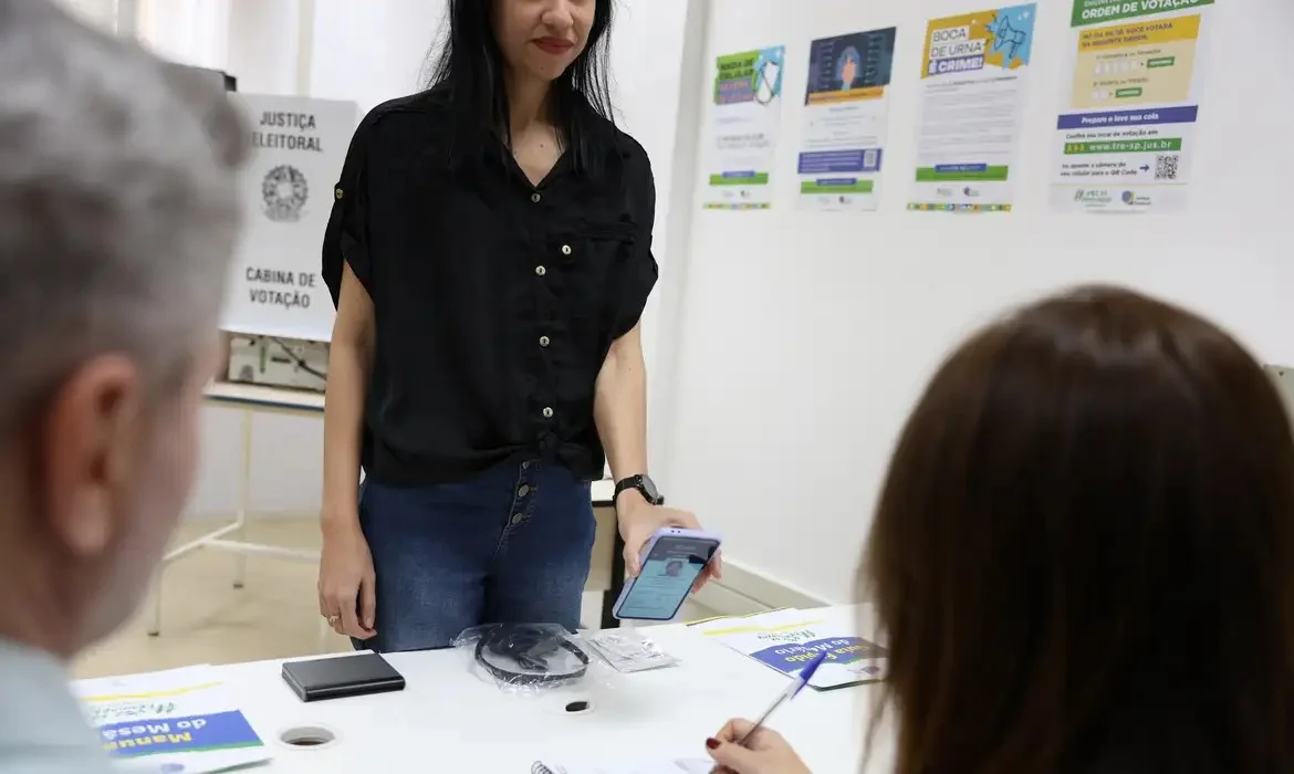 Eleições 2026: saiba quais documentos são aceitos para votar